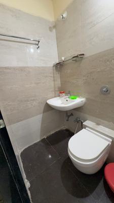 Image of 1200 Sq.ft 3 BHK Apartment / Flat for rent in Kasarvadavali, Thane for Rs. 42000