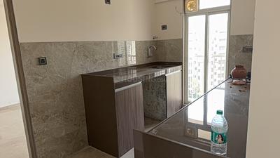 Kitchen Image of 600 Sq.ft 1 BHK Apartment / Flat for rent in Crescent Silverwoods, Powai Mumbai for Rs. 45000