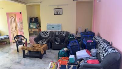Living Room Image of 1700 Sq.ft 3 BHK Apartment / Flat for rent in Mithanpura Muzaffarpur for Rs. 35000