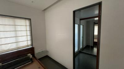 Bedroom Image of 550 Sq.ft 1 BHK Apartment / Flat for rent in Cumballa Hill Mumbai for Rs. 150000