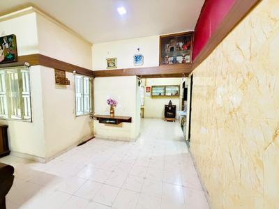 Hall Image of 1250 Sq.ft 1.5 BHK Apartment / Flat for rent in Satellite Ahmedabad for Rs. 20000