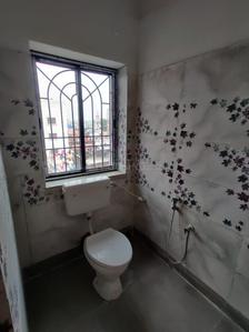 Bathroom Image of 1150 Sq.ft 3 BHK Apartment / Flat for sale in Kanchrapara North 24 Parganas District for Rs. 3456000