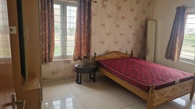 Bedroom Image of 1600 Sq.ft 3 BHK Apartment / Flat for rent in Sholinganallur Chennai for Rs. 40000