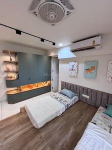 Bedroom Image of 1800 Sq.ft 4 BHK Apartment / Flat for sale in New Alkapuri Vadodara for Rs. 9000000