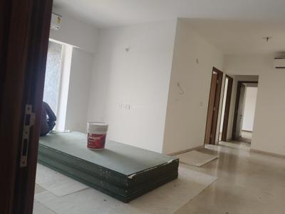 Living Room Image of 1525 Sq.ft 3 BHK Apartment / Flat for rent in Godrej Woods, Sector 43 Noida for Rs. 75000