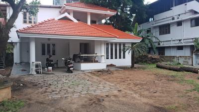 6 BHK Independent House