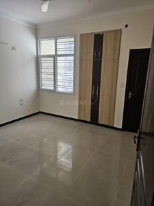 Bedroom Image of 2200 Sq.ft 4 BHK Apartment / Flat for rent in Agarwal Aditya Mega City, Indirapuram Ghaziabad for Rs. 45000