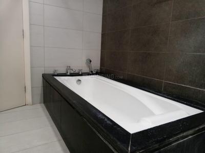 Bathroom Image of 2163 Sq.ft 3 BHK Apartment / Flat for sale in Ireo The Grand Arch, Sector 58 Gurgaon for Rs. 54000000