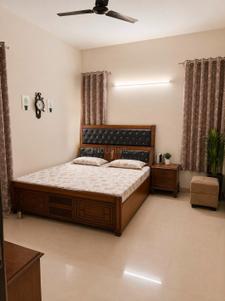 Bedroom Image of 1700 Sq.ft 2 BHK Apartment / Flat for rent in Vrindavan Yojana Lucknow for Rs. 27000