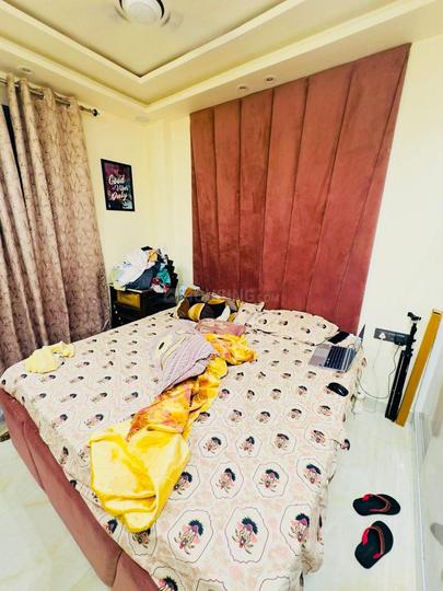 Bhagwati Garden, Dwarka Mor Bedroom 1