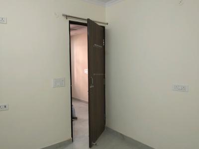 Bedroom Image of 550 Sq.ft 2 BHK Builder Floor for rent in Patparganj New Delhi for Rs. 20000