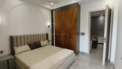 Bedroom Image of 1650 Sq.ft 3 BHK Builder Floor for sale in Kaushambi Ghaziabad for Rs. 16000000