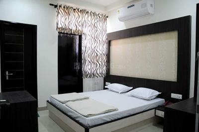 Bedroom Image of 1550 Sq.ft 2 BHK Independent House for rent in Sector 40 Noida for Rs. 28000