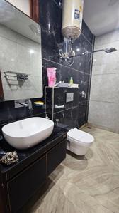 Bathroom Image of 2200 Sq.ft 2 BHK Builder Floor for rent in Sector 122 Noida for Rs. 40000