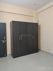 Bedroom Image of 1250 Sq.ft 2 BHK Builder Floor for rent in Gomti Nagar Lucknow for Rs. 15000