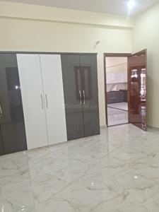 Bedroom Image of 1800 Sq.ft 2.5 BHK Builder Floor for rent in Rabindra Palli Colony Lucknow for Rs. 25000