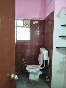 Bathroom Image of 1250 Sq.ft 3 BHK Apartment / Flat for rent in Mahakal Savitri Apartment, Benachity Durgapur for Rs. 17000