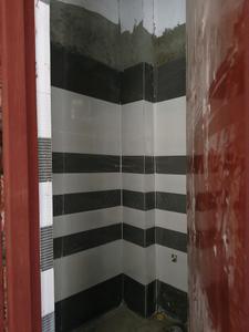 Common Bathroom Image of 900 Sq.ft 2 BHK Apartment / Flat for sale in Govindpuram Ghaziabad for Rs. 2865111