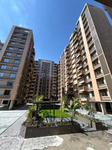Image of 2259 Sq.ft 3 BHK Apartment / Flat for sale in Arjun Emerald, Nirnay Nagar, Ahmedabad for Rs. 17000000