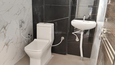Bathroom Image of 700 Sq.ft 1 BHK Independent House for rent in Whitefield Bengaluru for Rs. 24000