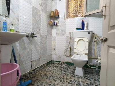 Common Bathroom Image of 1700 Sq.ft 3 BHK Builder Floor for sale in Vasundhara Ghaziabad for Rs. 17800000