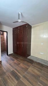 Bedroom Image of 900 Sq.ft 2 BHK Builder Floor for rent in Lajpat Nagar New Delhi for Rs. 40000