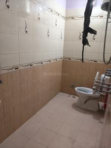 Bathroom Image of 2400 Sq.ft 3.5 BHK Independent House for sale in Ansal Chiranjiv Vihar, Shastri Nagar Ghaziabad for Rs. 17500000