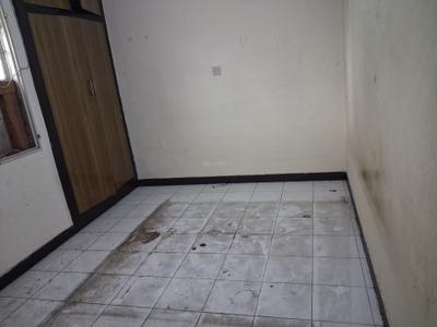 Bedroom Image of 1250 Sq.ft 3 BHK Apartment / Flat for sale in Vikaspuri New Delhi for Rs. 11800000