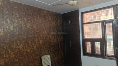Bedroom Image of 850 Sq.ft 3 BHK Builder Floor for sale in Dwarka Mor New Delhi for Rs. 4800000