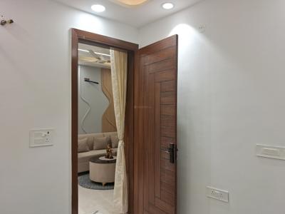 Bedroom Image of 600 Sq.ft 2 BHK Builder Floor for sale in Dwarka Mor New Delhi for Rs. 3200000