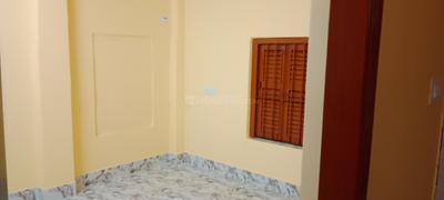 Bedroom Image of 800 Sq.ft 2 BHK Independent House for rent in Chinar Park Kolkata for Rs. 10000