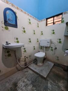 Bathroom Image of 1000 Sq.ft 3 BHK Independent House for sale in Bhatpara Kolkata for Rs. 3300000