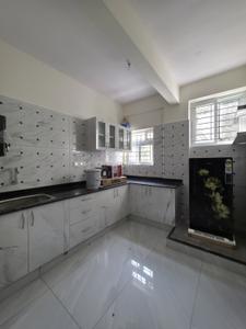 Kitchen Image of 1100 Sq.ft 2 BHK Builder Floor for rent in Harlur Bengaluru for Rs. 45000