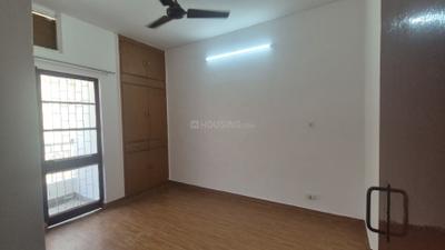 Bedroom Image of 1000 Sq.ft 2 BHK Apartment / Flat for sale in DDA Peepal Apartments, Sector 17 Dwarka New Delhi for Rs. 14500000