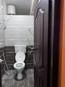 Bathroom Image of 1450 Sq.ft 2 BHK Apartment / Flat for rent in Vishnu Priya Parimala Trinity, Madappanahalli Bengaluru for Rs. 45000