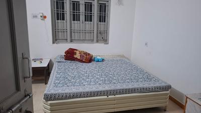 Bedroom Image of Girls PG in Maruti Nagar, Rajkot