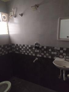 Bathroom Image of 1200 Sq.ft 3 BHK Builder Floor for rent in Malleswaram Bengaluru for Rs. 35000