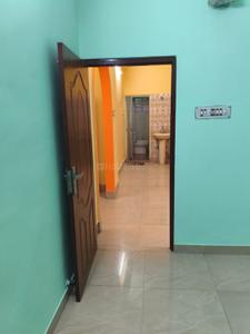 Hall Image of 800 Sq.ft 2 BHK Independent House for rent in K.B.Sarani Kolkata for Rs. 11000