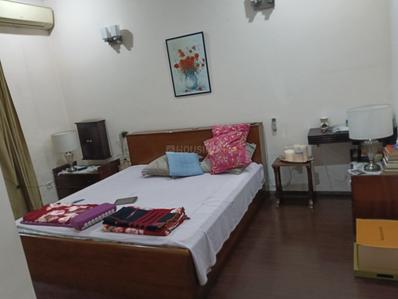 Bedroom Image of 3600 Sq.ft 4.5 BHK Builder Floor for rent in Eros Rosewood Villas, Sector 50 Gurgaon for Rs. 110000