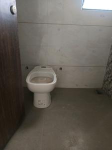Common Bathroom Image of 1000 Sq.ft 2 BHK Apartment / Flat for sale in Kumar Princetown Towers, Mohammed Wadi Pune for Rs. 7000000