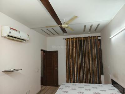 Bedroom Image of 1500 Sq.ft 2 BHK Builder Floor for rent in Manimajra Chandigarh for Rs. 26000