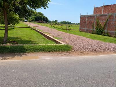 Image of 2000 Sq.ft Residential Plot / Land for sale in Babatpur, Varanasi for Rs. 3700000