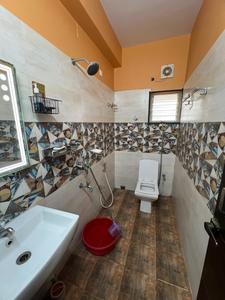 Bathroom Image of 1420 Sq.ft 3 BHK Apartment / Flat for rent in Rajarhat Complex, Rajarhat Kolkata for Rs. 17000
