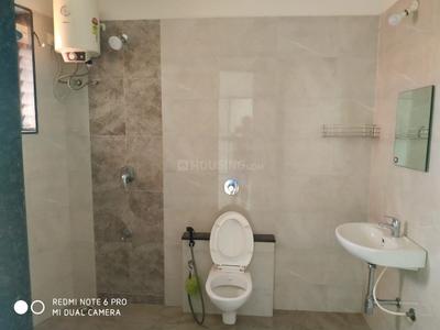 Bathroom Image of 975 Sq.ft 3 BHK Apartment / Flat for sale in Sancoale Goa for Rs. 10000000