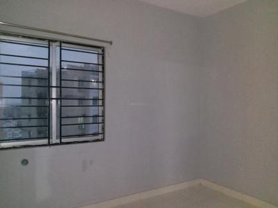 Bedroom Image of 680 Sq.ft 2 BHK Apartment / Flat for rent in Shapoorji Pallonji Shukhobrishti, New Town Kolkata for Rs. 14000