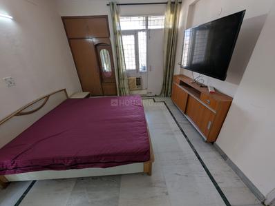 Bedroom Image of 2350 Sq.ft 3.5 BHK Apartment / Flat for sale in Karanvir Towers, Sector 52 Gurgaon for Rs. 26000000