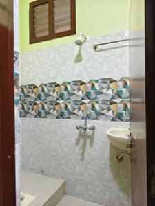 Bathroom Image of 1100 Sq.ft 2 BHK Apartment / Flat for rent in Srinagar Colony Guntur for Rs. 13000