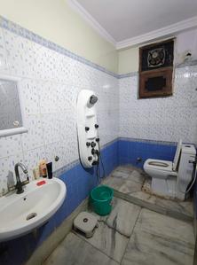 Bathroom Image of Urban Nest PG  in Kaushambi, Ghaziabad