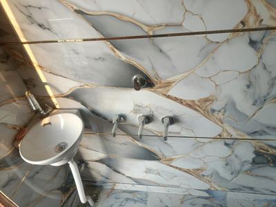 Bathroom Image of 280 Sq.ft 1 BHK Builder Floor for rent in Shahdara New Delhi for Rs. 10000
