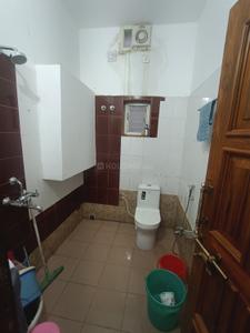 Bathroom Image of 1900 Sq.ft 2.5 BHK Builder Floor for rent in Nayapalli Bhubaneswar for Rs. 30000